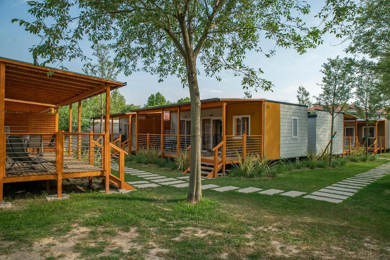 Camping Baia Verde Manerba del Garda 4*,